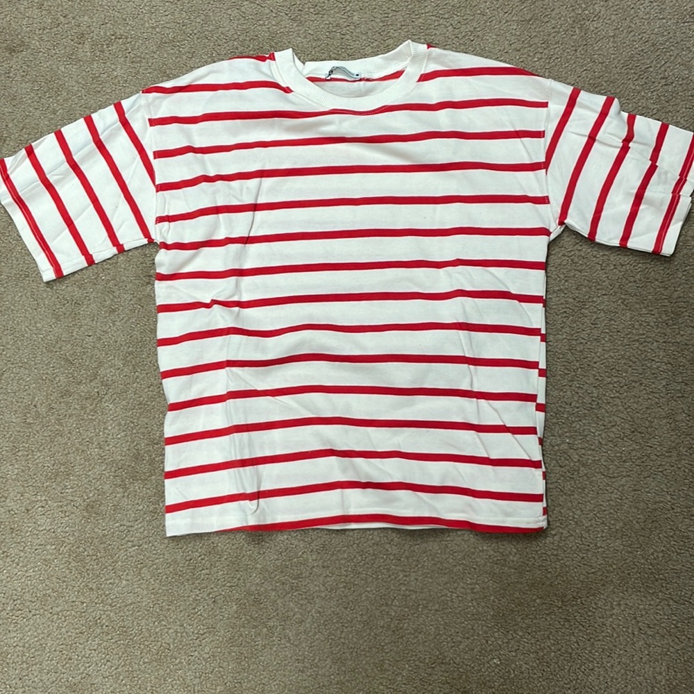 Zara women red striped short sleeve tee - size Small (oversized)